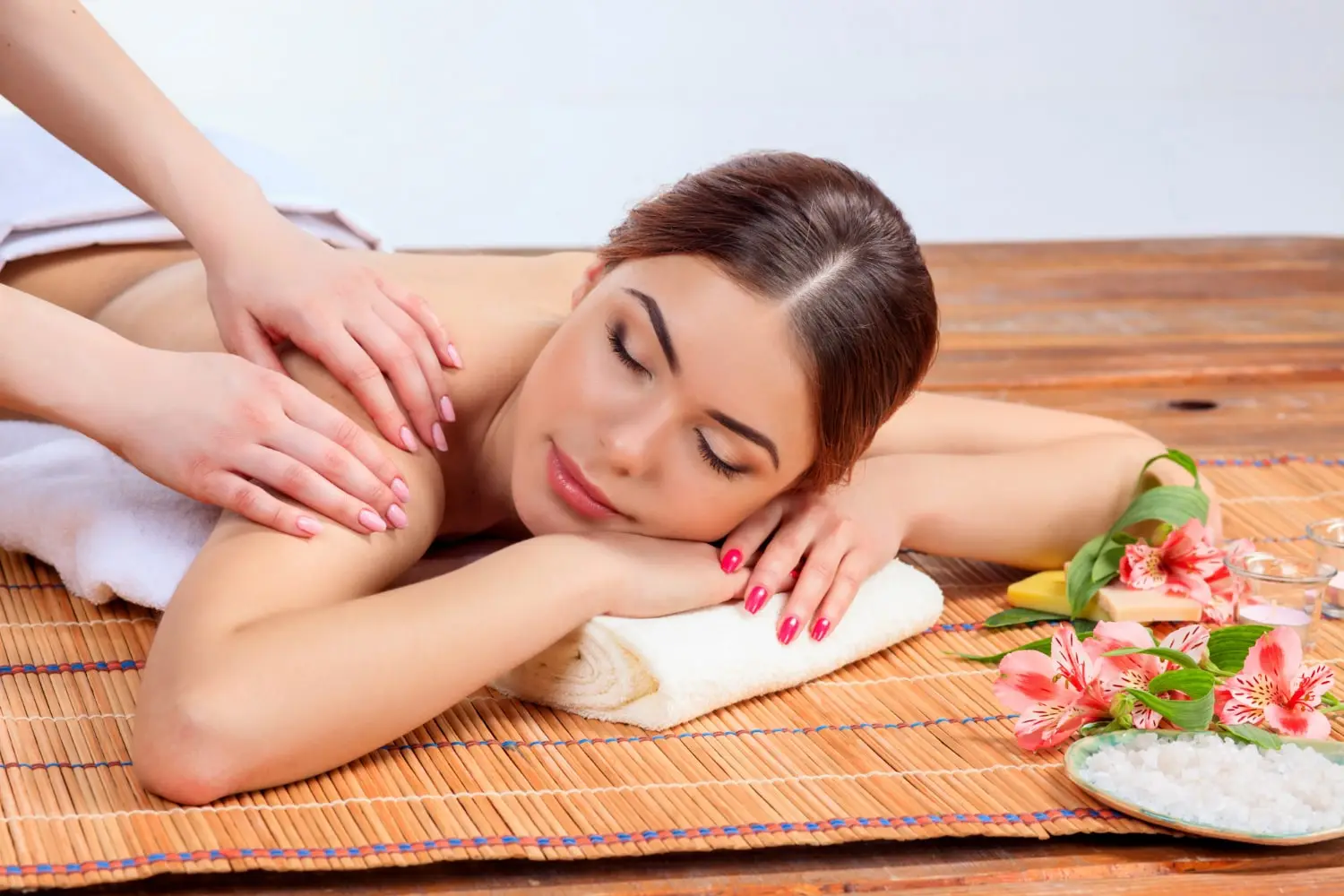 Body Massage for Womens in Saibaba Colony